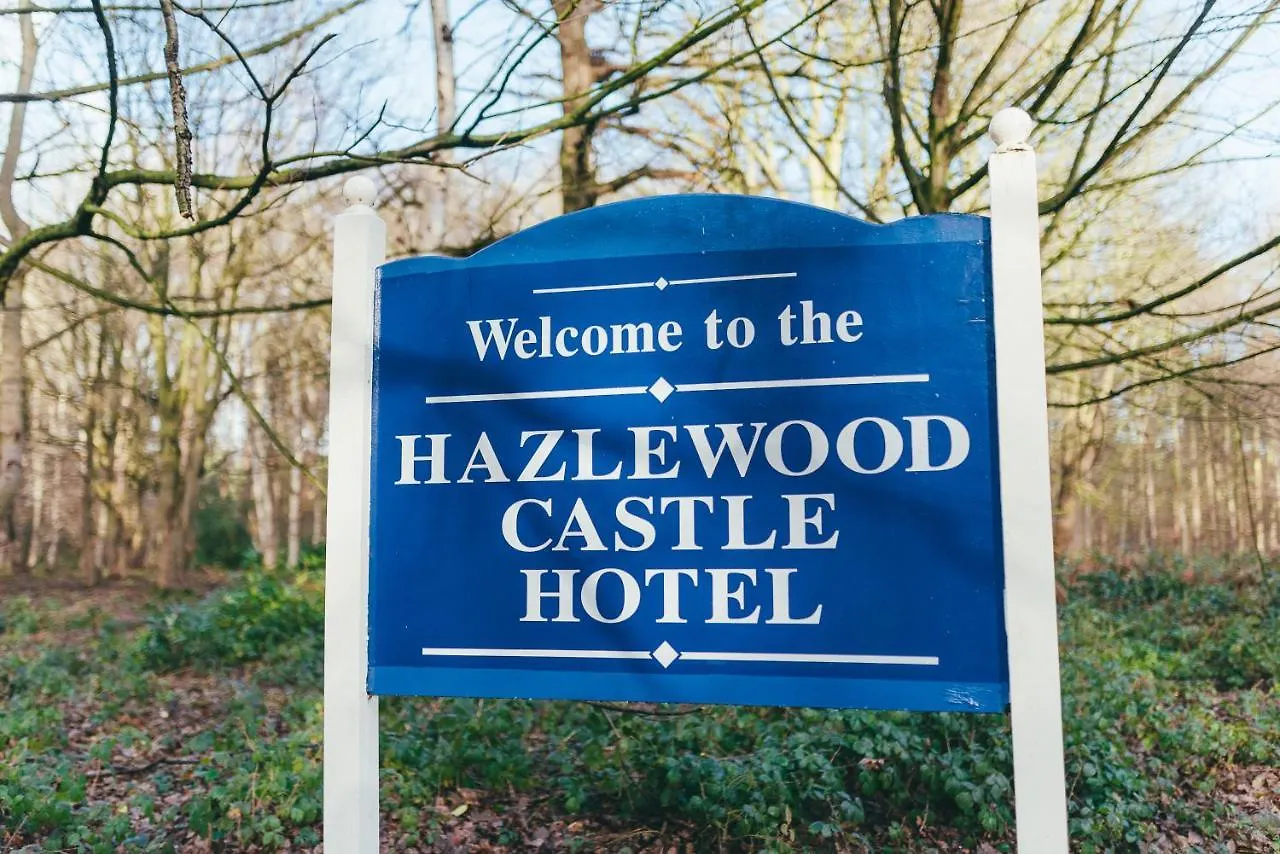 Hazlewood Castle & Spa Tadcaster Landhaus